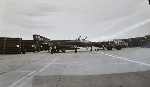 F4-1.jpg