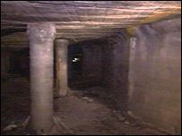 _42414355_tunnel2.jpg