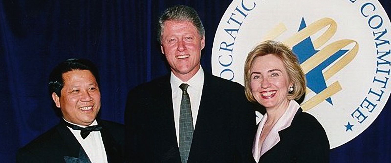 ht_ng_lap_seng_clinton_jc_150924_12x5_1600.jpg