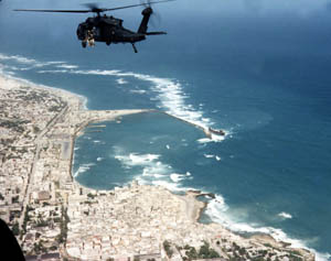 Black_Hawk_Down_Super64_over_Mogadishu_coast.jpg